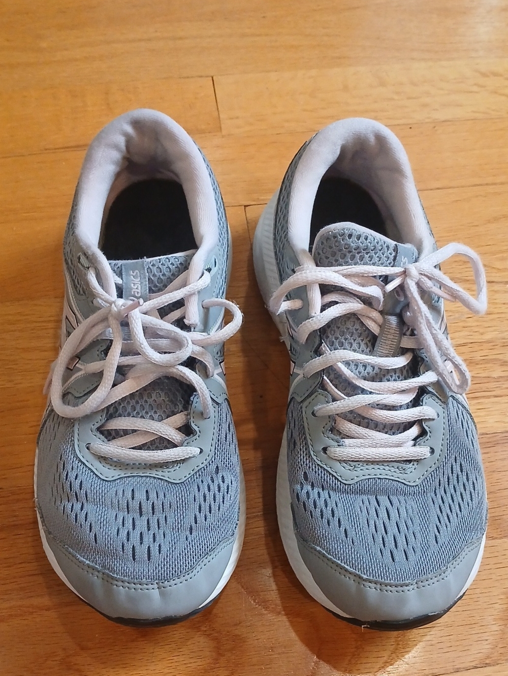 ASICS GEL-CONTEND 7 Women’s Size 7.5 Gray Pink Running Shoes 1012A911